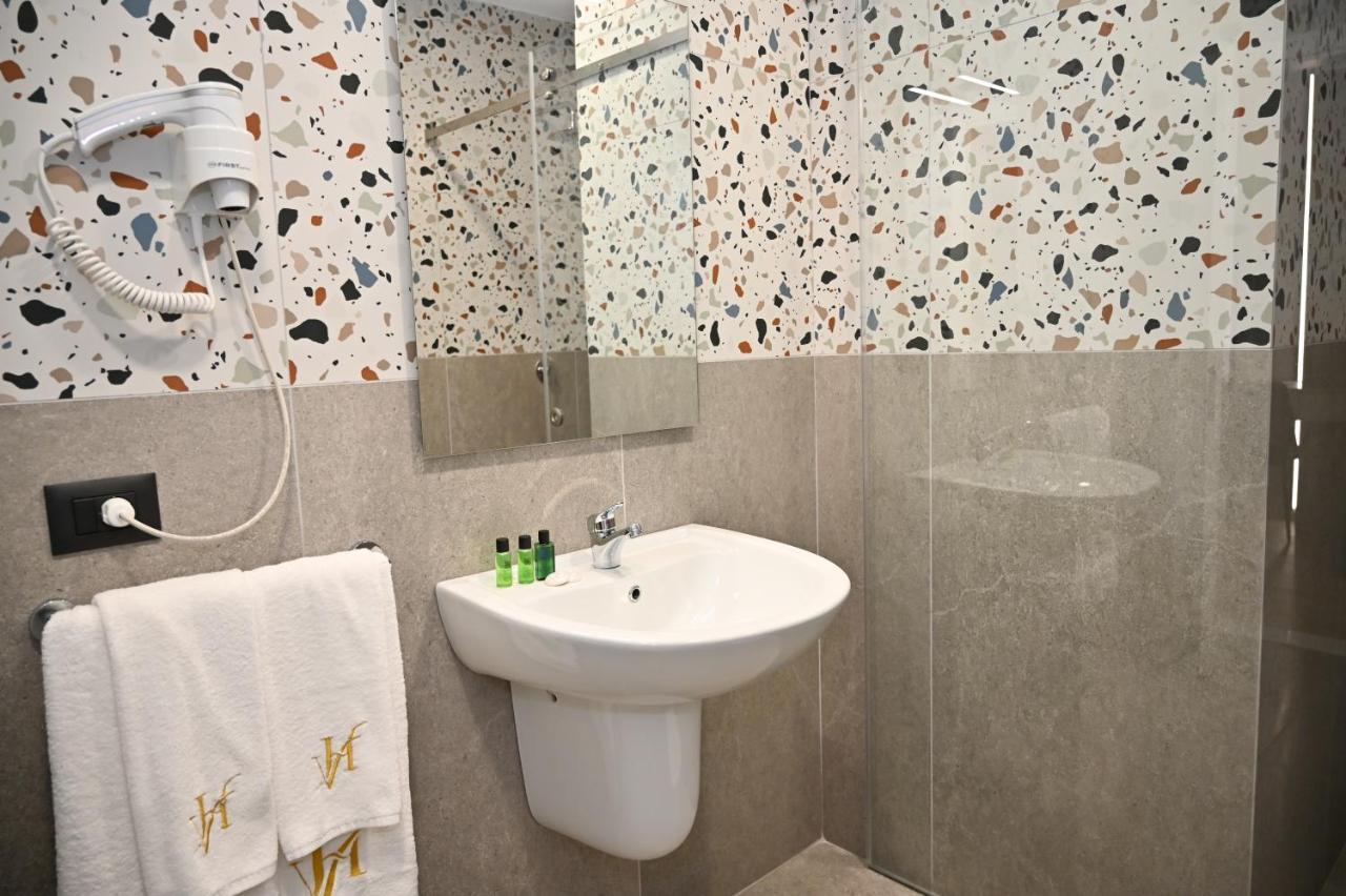 Hotel Vino Δυρράχιο Εξωτερικό φωτογραφία